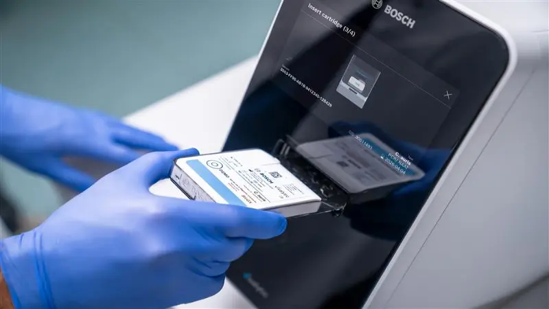 Vivalytic C. auris vor dem Analyser